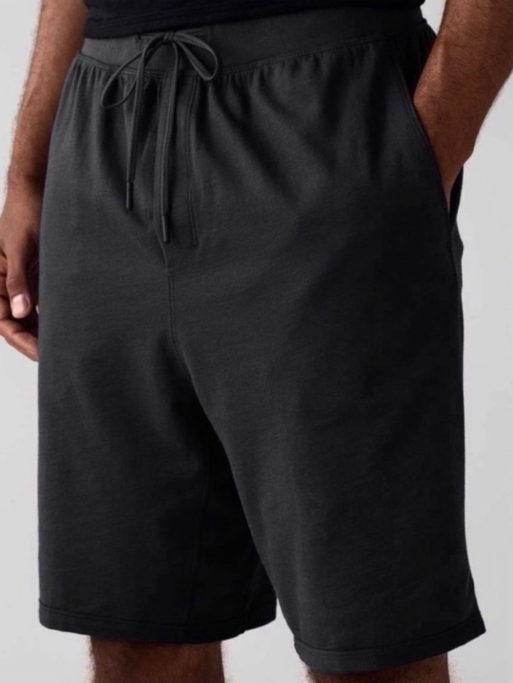 Lululemon Drawstring Clock Out Shorts in Black Men’s Large
